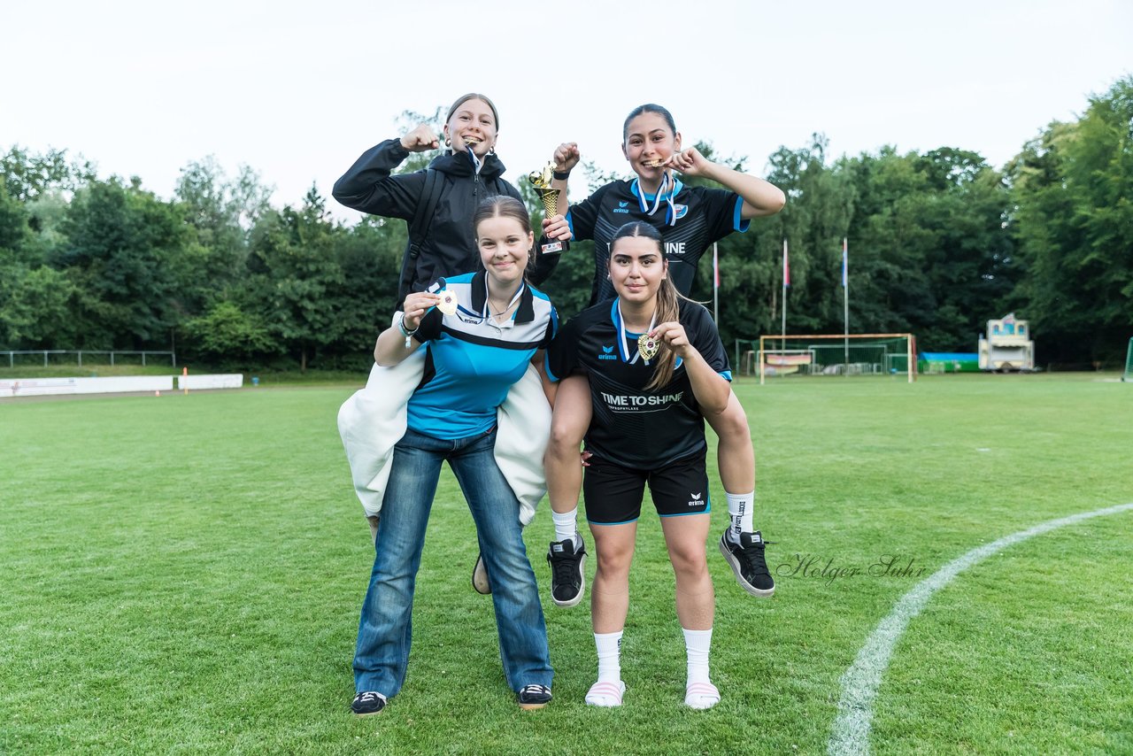 Bild 134 - Loewinnen Cup